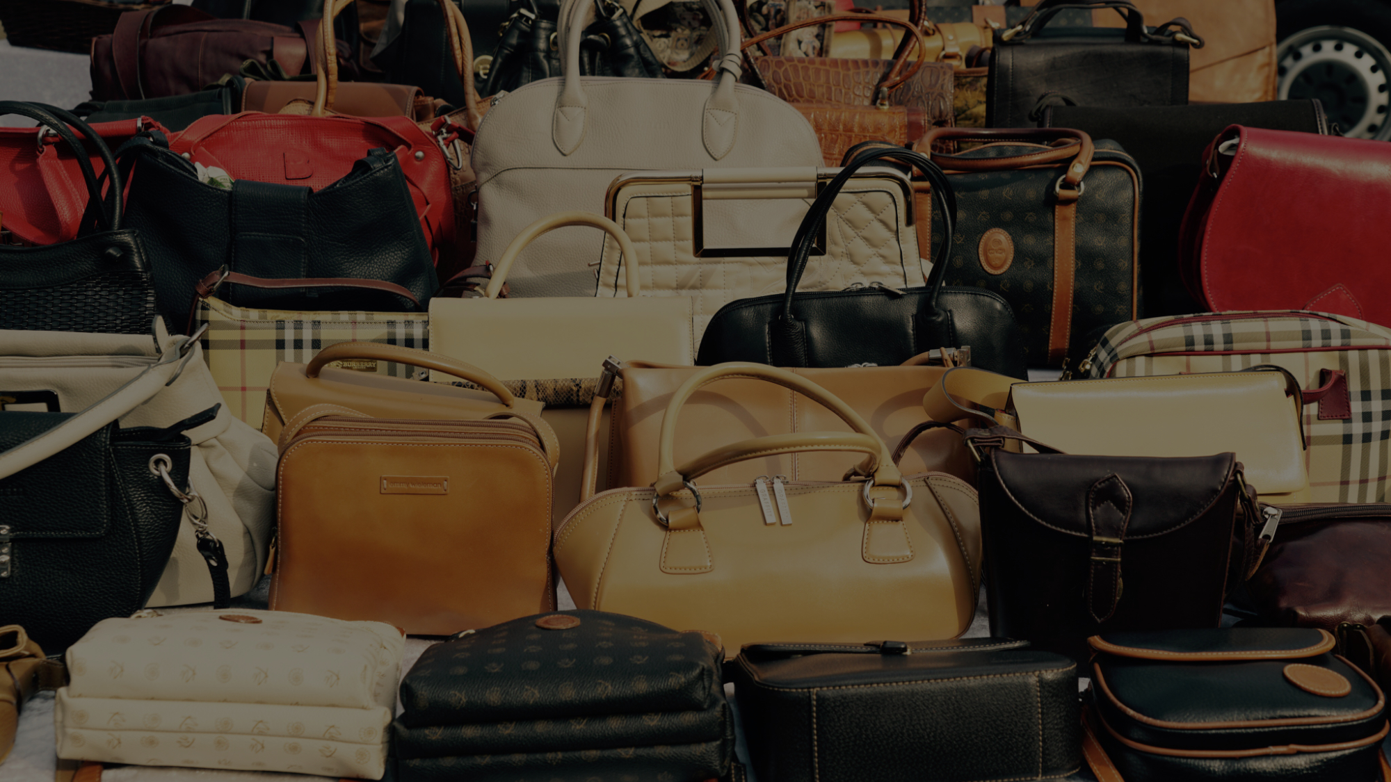 Depozit Haine Second Hand la Sac sau Kilogram - Mondial Textile